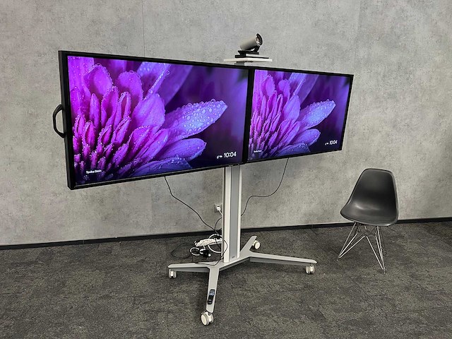 2x sharp - 52" monitor met camera en verrijdbaar statief - afbeelding 5 van  11