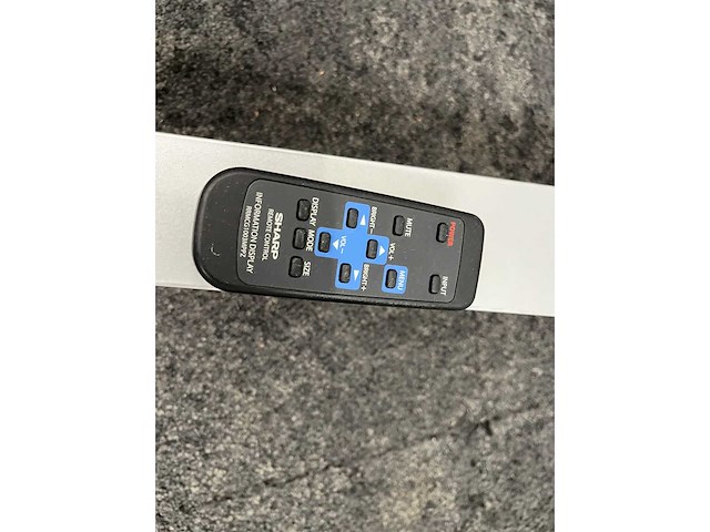 2x sharp - 52" monitor met camera en verrijdbaar statief - afbeelding 6 van  11