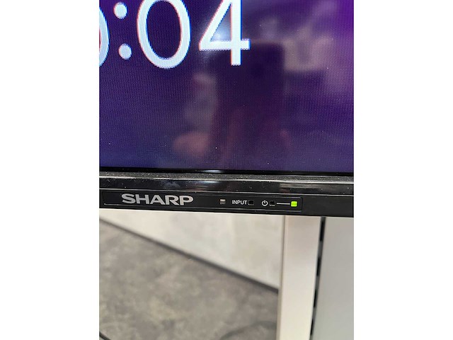 2x sharp - 52" monitor met camera en verrijdbaar statief - afbeelding 10 van  11