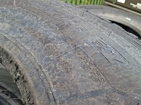 2x shovelband en 1x vrachtwagenband, o.a titan, michelin - afbeelding 3 van  7