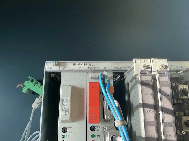 2x siemens simatic s5-135u plc-systeem – 34 i/o-kaarten – uitgebreide cpu/cp-configuratie - afbeelding 10 van  29