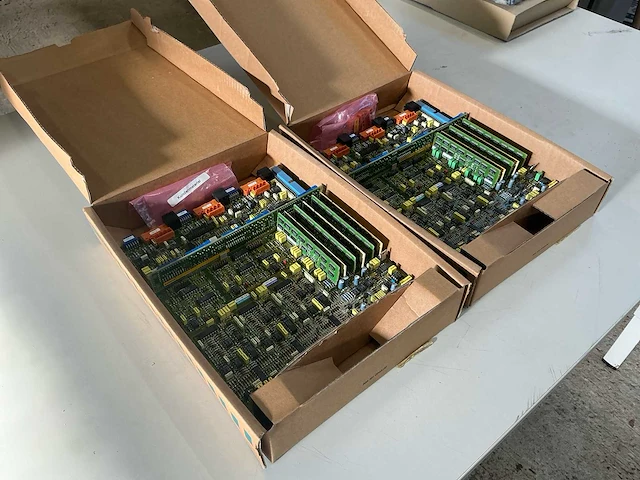 2x siemens simodrive 610 6sc6100-0na21 3-assige analoge regelprint – nieuw in doos - afbeelding 6 van  10