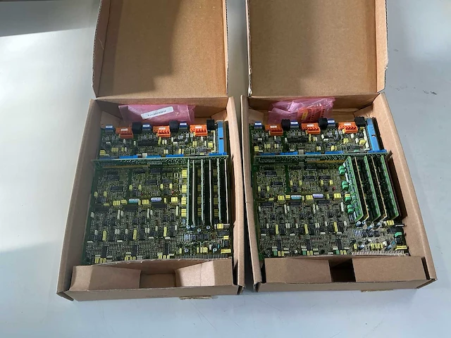 2x siemens simodrive 610 6sc6100-0na21 3-assige analoge regelprint – nieuw in doos - afbeelding 1 van  10