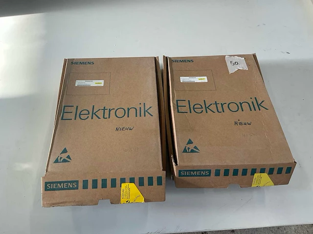 2x siemens simodrive 610 6sc6100-0na21 3-assige analoge regelprint – nieuw in doos - afbeelding 8 van  10