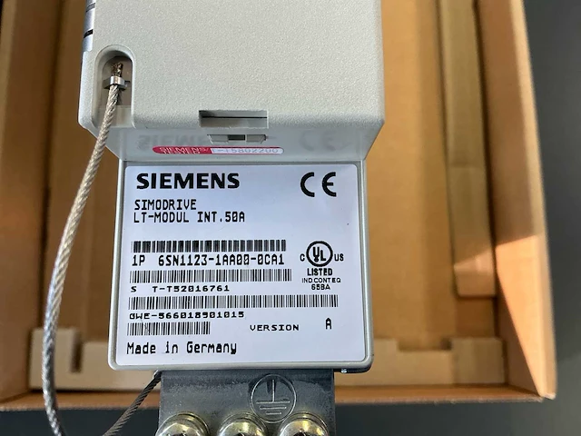 2x siemens simodrive 611 6sn1123-1aa00-0ca1 vermogensmodule – 50 a – werkend - afbeelding 3 van  11