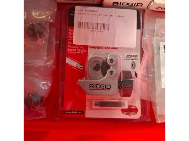 2x snijkop met divers toebehoren ridgid, 1x 66045 en 1x 65980 - afbeelding 4 van  14
