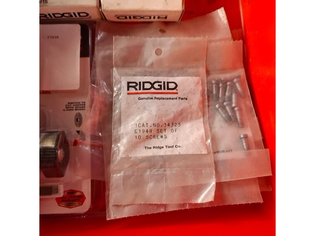 2x snijkop met divers toebehoren ridgid, 1x 66045 en 1x 65980 - afbeelding 5 van  14