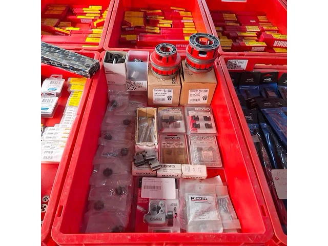 2x snijkop met divers toebehoren ridgid, 1x 66045 en 1x 65980 - afbeelding 1 van  14