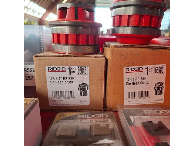 2x snijkop met divers toebehoren ridgid, 1x 66045 en 1x 65980 - afbeelding 8 van  14