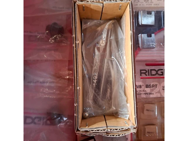 2x snijkop met divers toebehoren ridgid, 1x 66045 en 1x 65980 - afbeelding 11 van  14