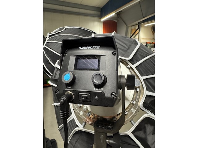 2x softbox nanlite, forza 60b, met statief falcon eyes - afbeelding 5 van  9