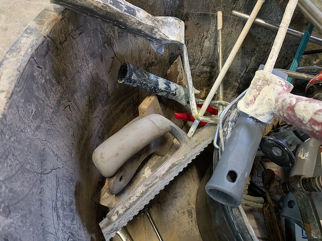 2x speciekuip gevuld met gereedschap - afbeelding 2 van  18