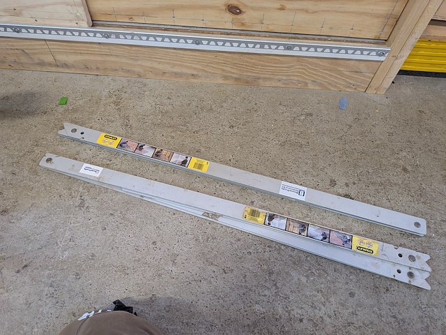 2x speciekuip gevuld met gereedschap - afbeelding 3 van  18