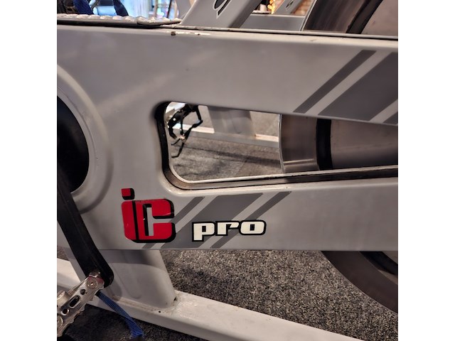 2x spinfiets schwinn, ic pro - afbeelding 10 van  12