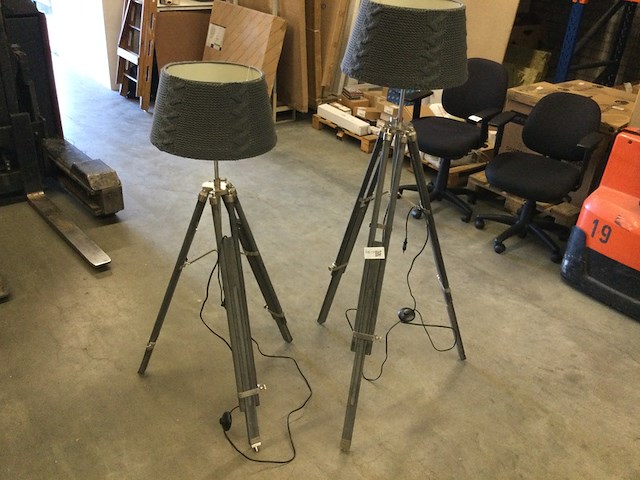 2x staande schemerlampen - afbeelding 1 van  4