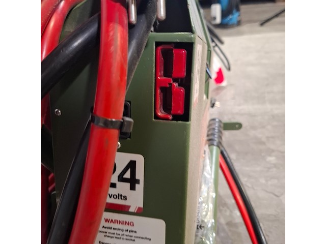 2x startbooster op transportwagen, powervamp, nato - afbeelding 4 van  17