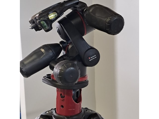 2x statief , manfrotto, 055 - afbeelding 6 van  9