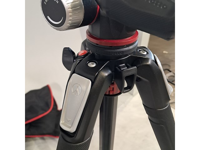 2x statief, manfrotto, 055 - afbeelding 10 van  10