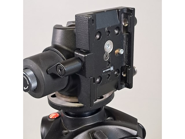 2x statief, manfrotto, o.a mt057c4 - afbeelding 5 van  10