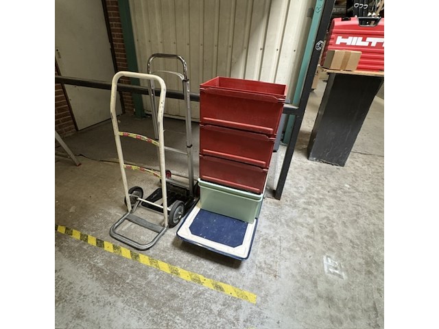 2x steekwagen, magazijnkar en 4x krat - afbeelding 1 van  2