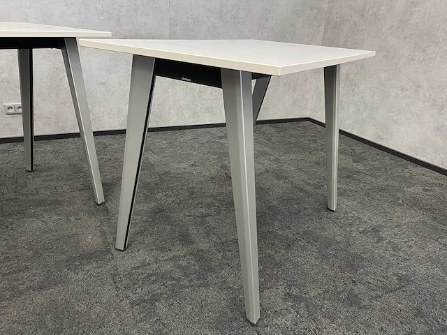 2x steelcase - vergadertafel 140x80 - barhoogte - afbeelding 4 van  9
