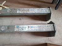 2x steenklem max 136 kilo - afbeelding 2 van  4