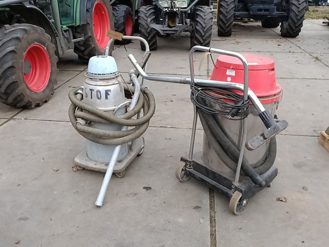 2x stofzuiger, nilfisk en brown - afbeelding 1 van  6