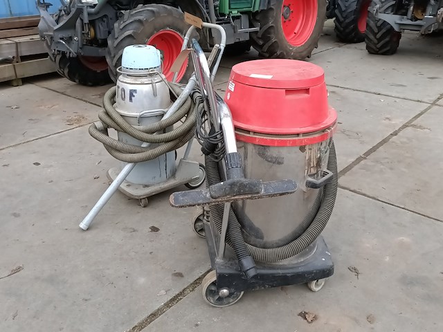 2x stofzuiger, nilfisk en brown - afbeelding 2 van  6