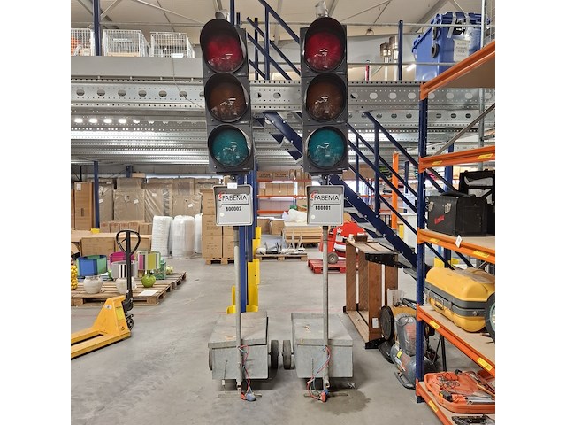 2x stoplicht, fabema - afbeelding 1 van  10