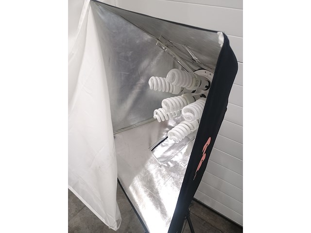 2x studio lichtset, falconeyes, lhd-b628 en lhd-b928, inclusief lampen en toebehoren - afbeelding 6 van  6