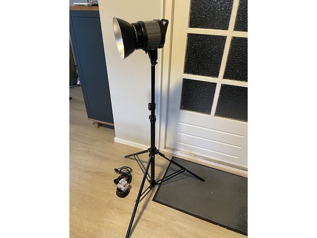 2x studioflitser, professional cine, de-150b, grijs / chroom - afbeelding 2 van  6