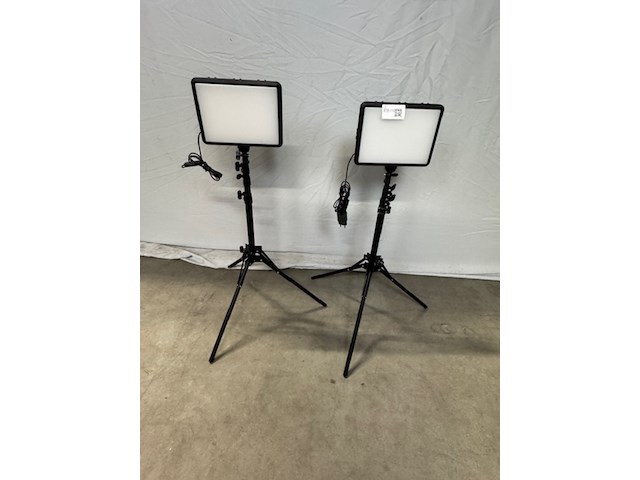 2x studioverlichting niceveedi, nv12-p1, op statief - afbeelding 1 van  3