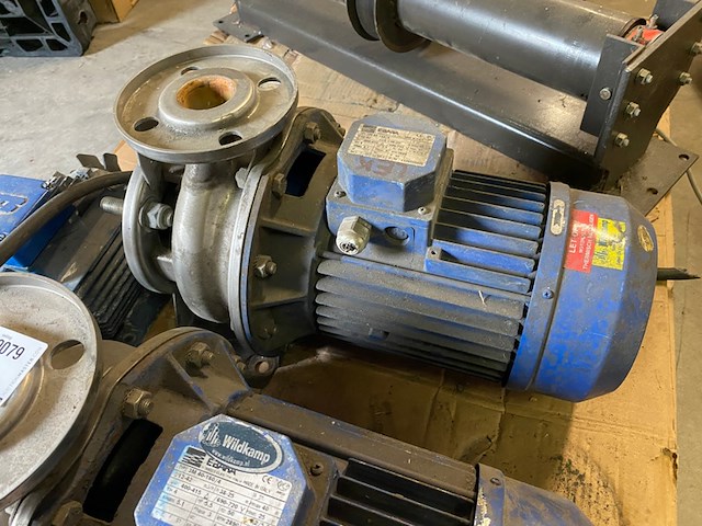 2x stuks ebara normaal zuigende centrifugaalpomp - afbeelding 3 van  7