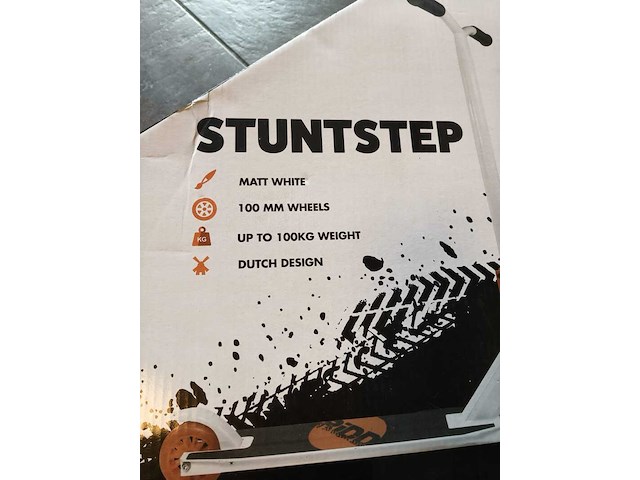 2x stuntstep, ridd en ride, wit en zwart mat - afbeelding 4 van  6