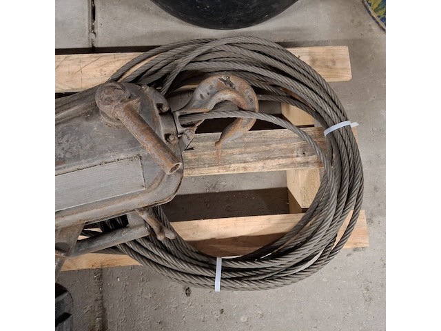 2x takel - afbeelding 8 van  9