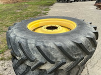2x taurus point 8 20.8 r38 tractorwielen – 38" – 10-gats - afbeelding 1 van  9