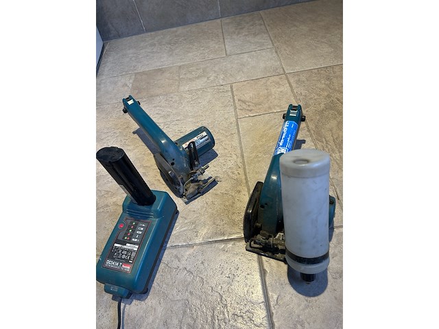 2x tegelsnijder en 2x accu zaagmachine rubi, makita - afbeelding 1 van  3