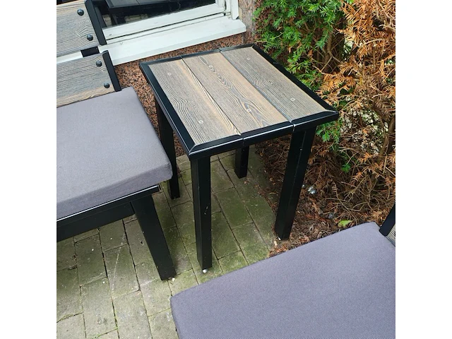 2x terras tafel klein - afbeelding 1 van  1