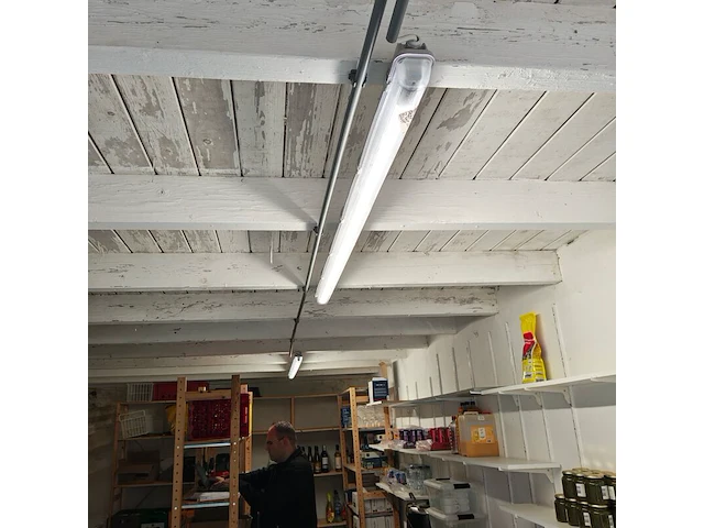 2x tl led armatuur met sensor - afbeelding 1 van  2