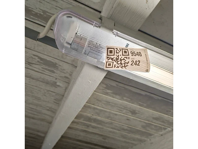 2x tl led armatuur met sensor - afbeelding 2 van  2