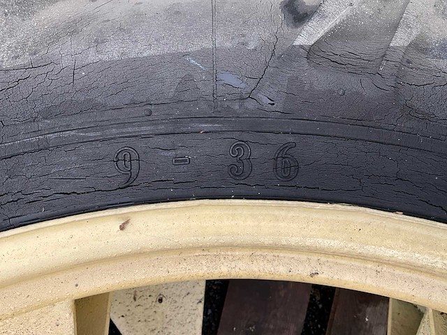 2x tractor wielenset - afbeelding 4 van  12