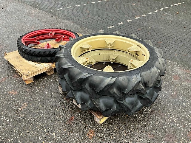 2x tractor wielenset - afbeelding 6 van  12