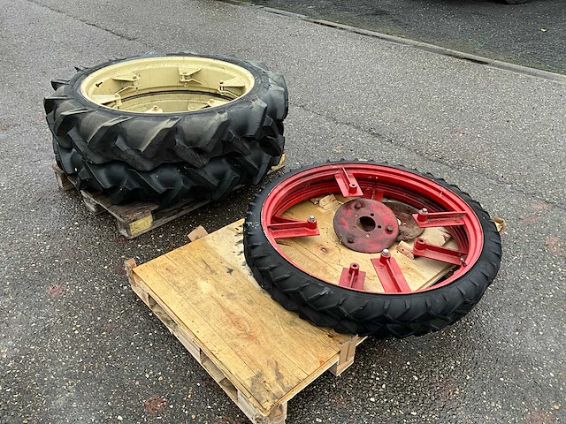 2x tractor wielenset - afbeelding 10 van  12