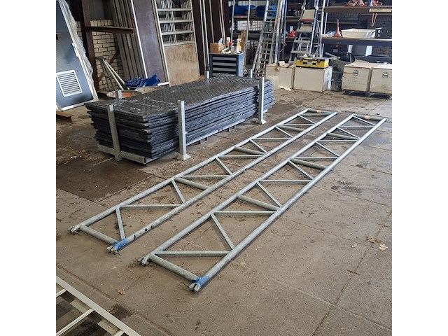 2x tralie legger ca. 514cm layher, allround stalen steiger - afbeelding 3 van  7