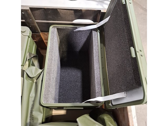 2x transportkoffer en tassen - afbeelding 4 van  8