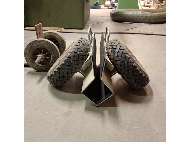 2x transportmiddel - afbeelding 3 van  7