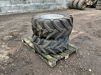 2x trelleborg twin 414 400/55 r17.5 band, wiel en velg - afbeelding 1 van  11
