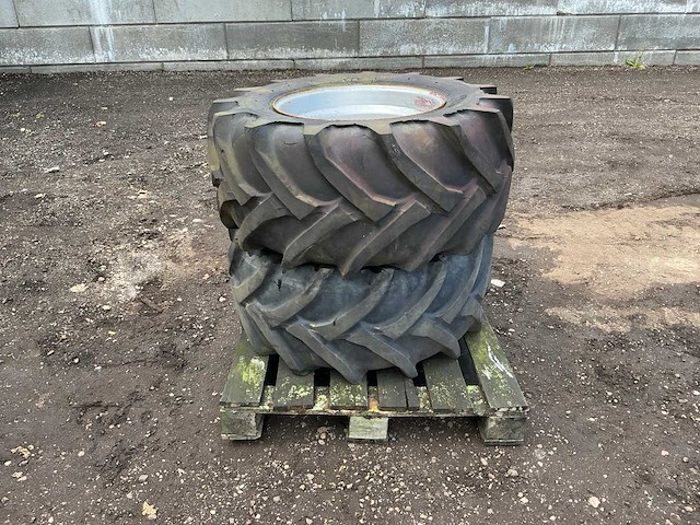 2x trelleborg twin 414 400/55 r17.5 band, wiel en velg - afbeelding 4 van  11