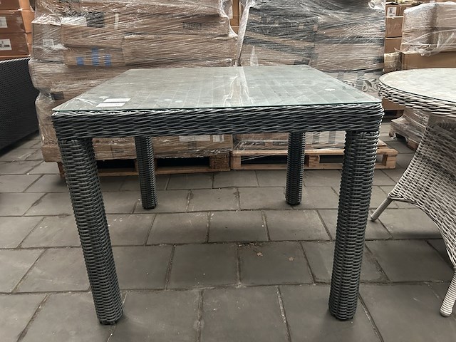 2x tuintafel met glazen plaat fonteyn - afbeelding 2 van  5