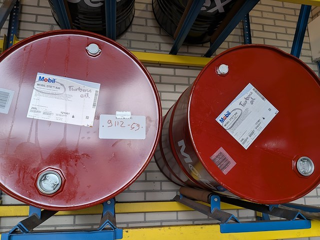 2x turbine olie, mobil, dte 846, 2021 - afbeelding 1 van  1